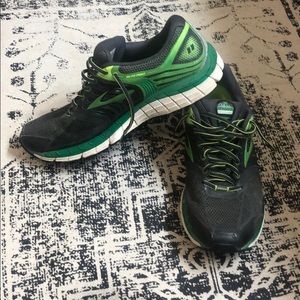 Men’s Brooks Glycerin running shoes EUC